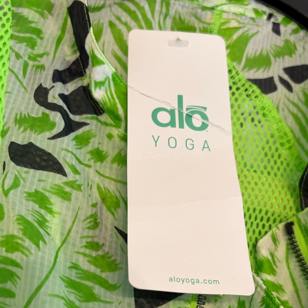 ALO Yoga Sunset Athletic Jacket! ✨ - Picture 7 of 9